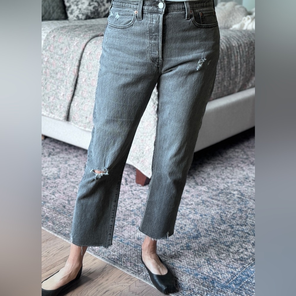 Levis Premium Wedgie Straight Break a Leg Jeans Womens Size 29 Gray Denim